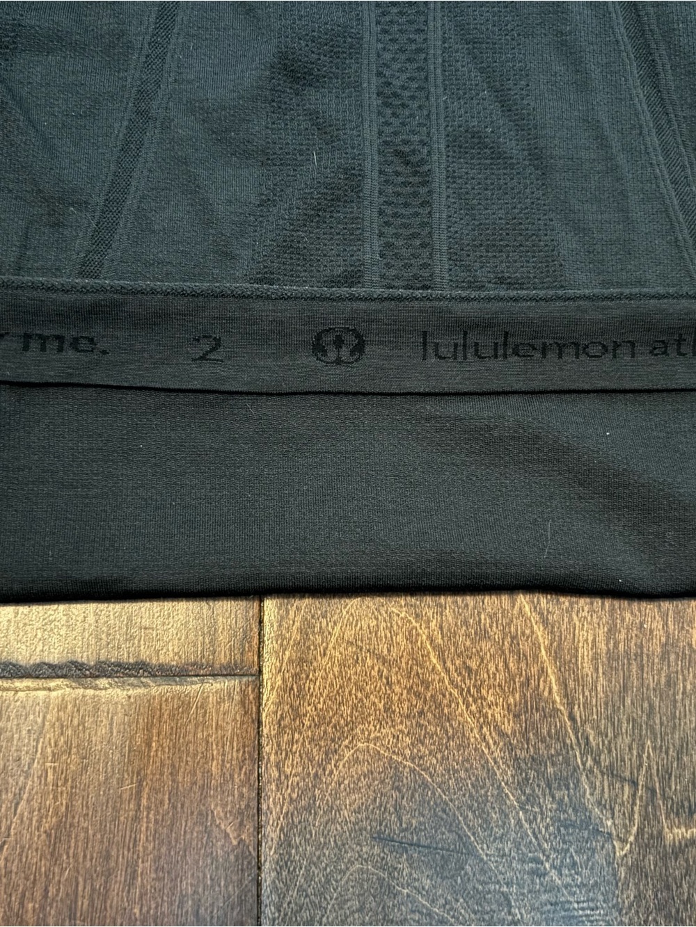 Lululemon swiftly Black Long-Sleeve Seamless Performance Top Sz 2 - Picture 4 of 4